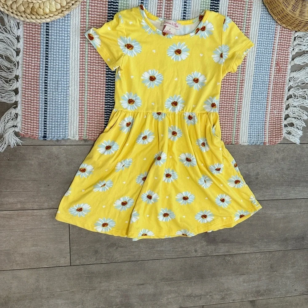 Emma & Elsa Girl’s Yellow Floral Buttery Soft Cozy Dress with Pockets Size 4